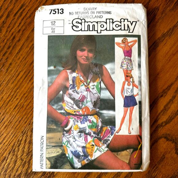Vintage 1980s Simplicity 7513 Sewing Pattern Sm Matching Set Top Short COMPLETE - Picture 1 of 2